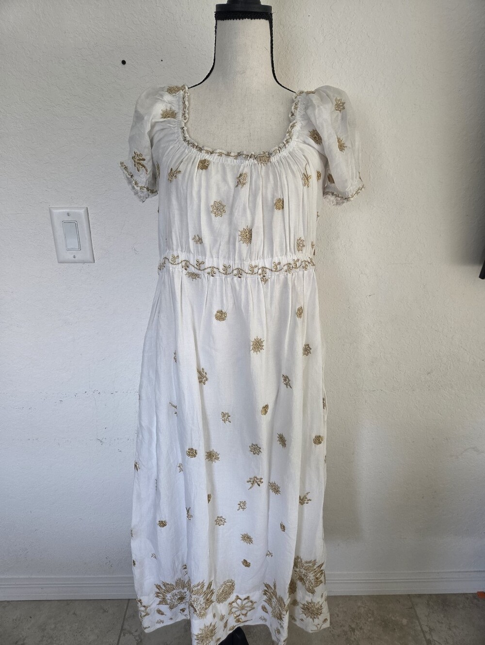 Gretchen Scott Womens M White Gold Metallic Floral Embroidered Maxi Dress